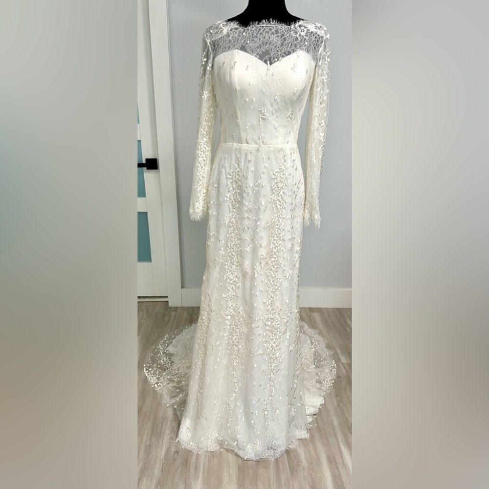 Elegant White/ivory Lace Wedding Dress Long Sleeves Chapel Train sz 4-6 - Picture 3 of 16